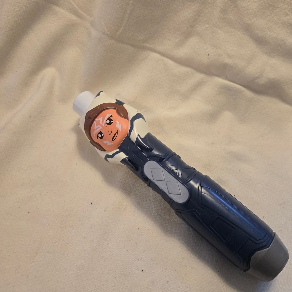 Hasbro Star Wars Lightsaber Squad Ahsoka Tano Customizable Extendable Toy